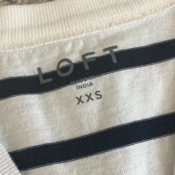 🌿LOFT White and Navy Striped Button Down Shirt - Picture 2 of 7